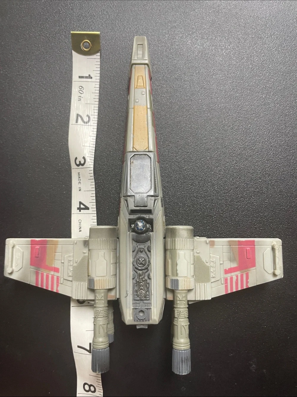 Hasbro 2002 Star Wars Luke Skywalker  X-Wing Fighter Toy with R2D2